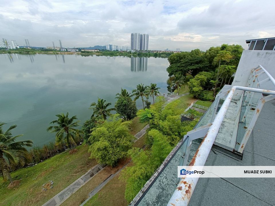 2.5 Storey Town Villa Upper Unit Lake View Homes, Taman Tasik Prima, Puchong Face Lake, Selangor, Puchong