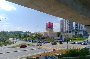 Pusat Perdagangan Seri Kembangan