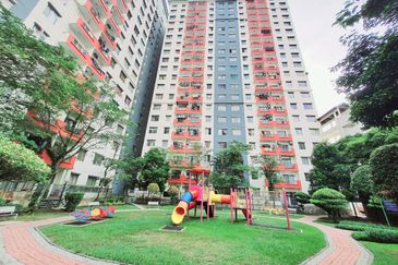 Vista Pinggiran, Taman Pinggiran Putra