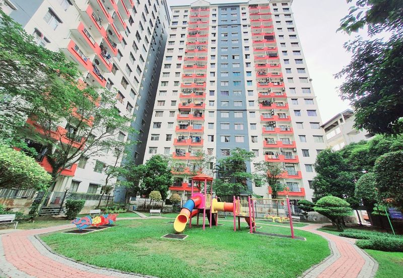 Vista Pinggiran, Taman Pinggiran Putra