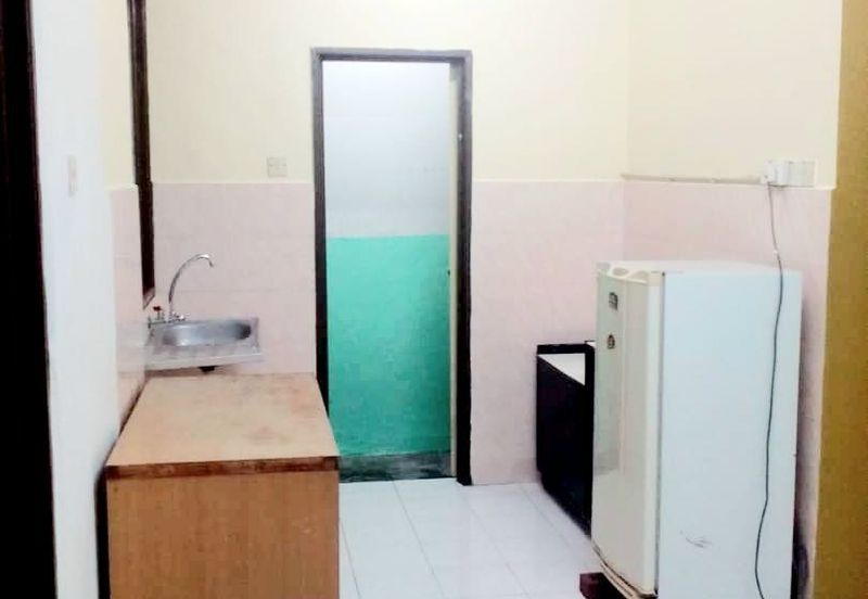 Vista Pinggiran, Taman Pinggiran Putra