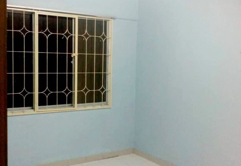 Vista Pinggiran, Taman Pinggiran Putra