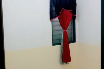 Vista Pinggiran, Taman Pinggiran Putra