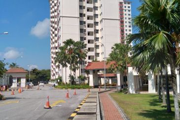 Vista Pinggiran, Taman Pinggiran Putra