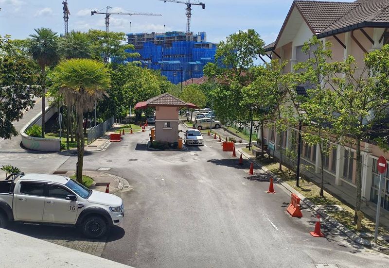 Saujana Aster, Precinct 11