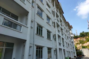 Pangsapuri Cempaka @ Taman Salak Maju