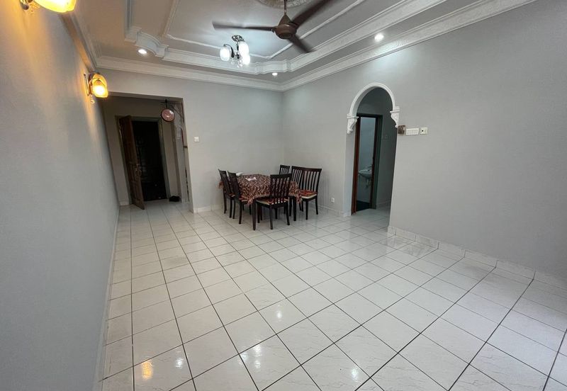 Tasik Heights Apartment