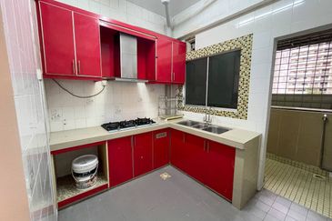 Tasik Heights Apartment