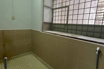 Tasik Heights Apartment