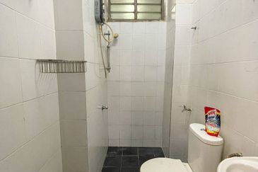 Tasik Heights Apartment