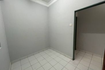 Tasik Heights Apartment