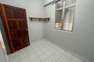 Tasik Heights Apartment