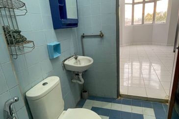 Tasik Heights Apartment