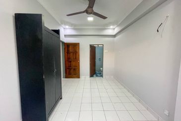 Tasik Heights Apartment