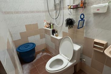 2sty house Bandar Tasik Selatan KL Nonbumi Cantik