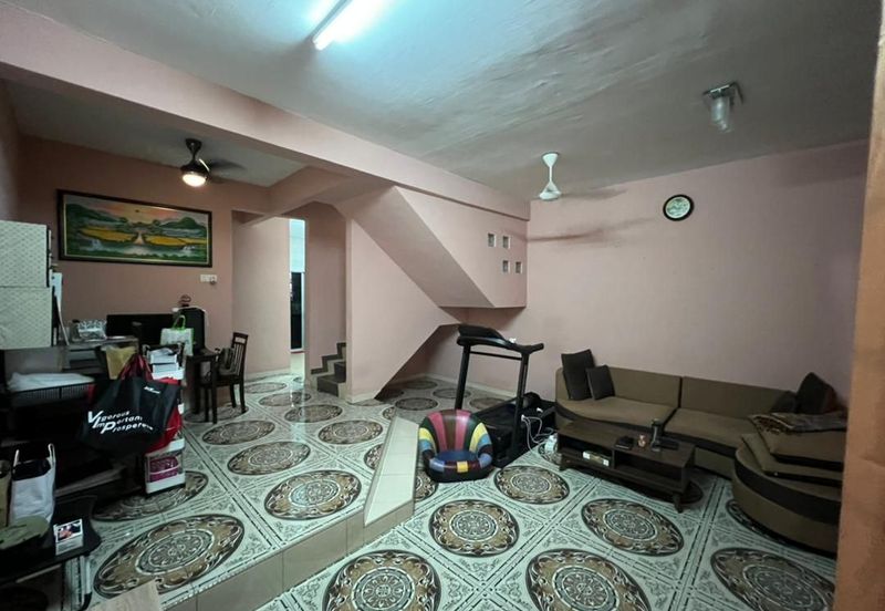 2sty house Bandar Tasik Selatan KL Nonbumi Cantik