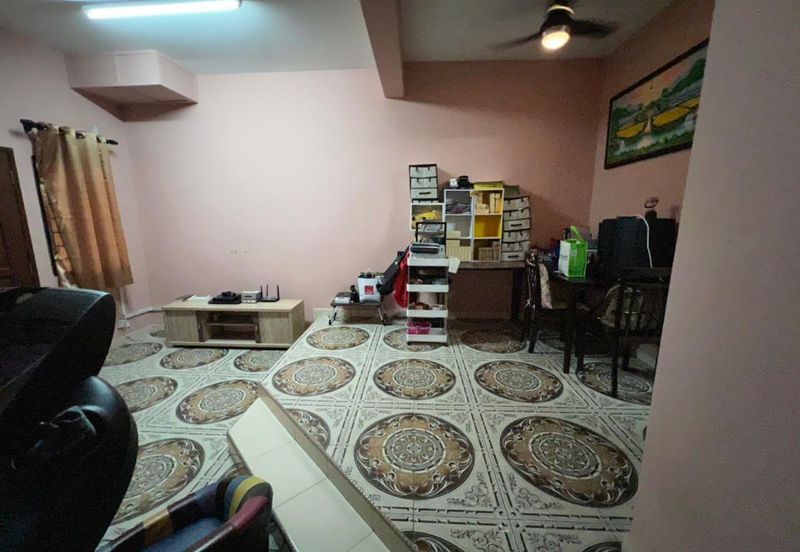 2sty house Bandar Tasik Selatan KL Nonbumi Cantik