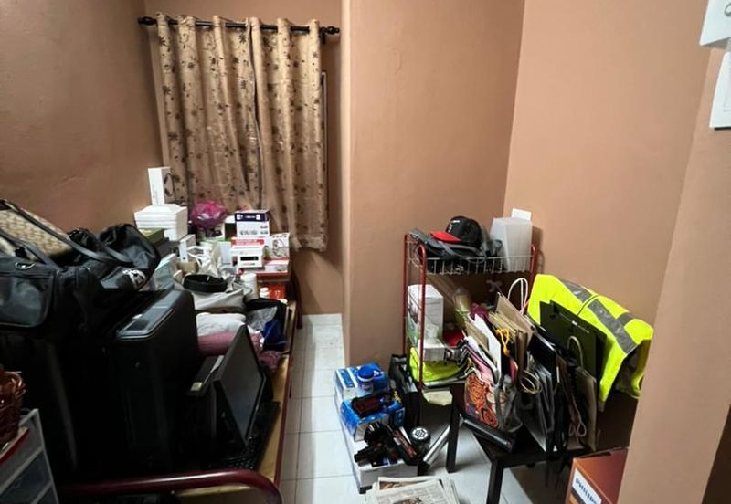 2sty house Bandar Tasik Selatan KL Nonbumi Cantik