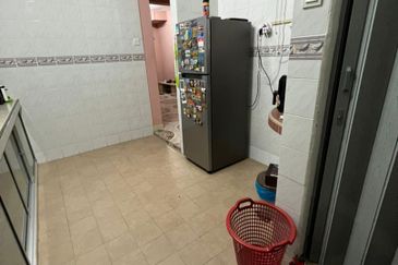 2sty house Bandar Tasik Selatan KL Nonbumi Cantik