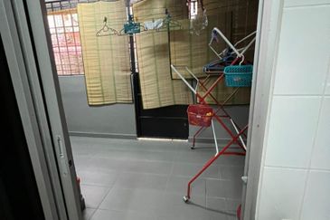 2sty house Bandar Tasik Selatan KL Nonbumi Cantik