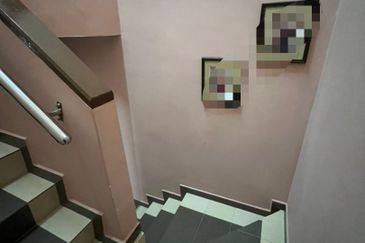 2sty house Bandar Tasik Selatan KL Nonbumi Cantik