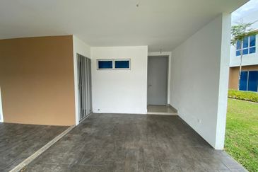 Casa Bluebell @ Cybersouth