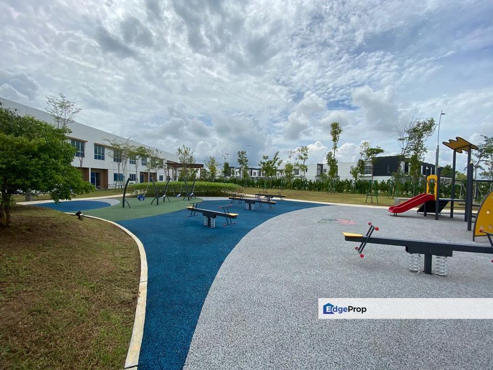 Casa Bluebell Town House Ground Unit,Corner Dengkil Cyberjaya Non Bumi, Selangor, Dengkil