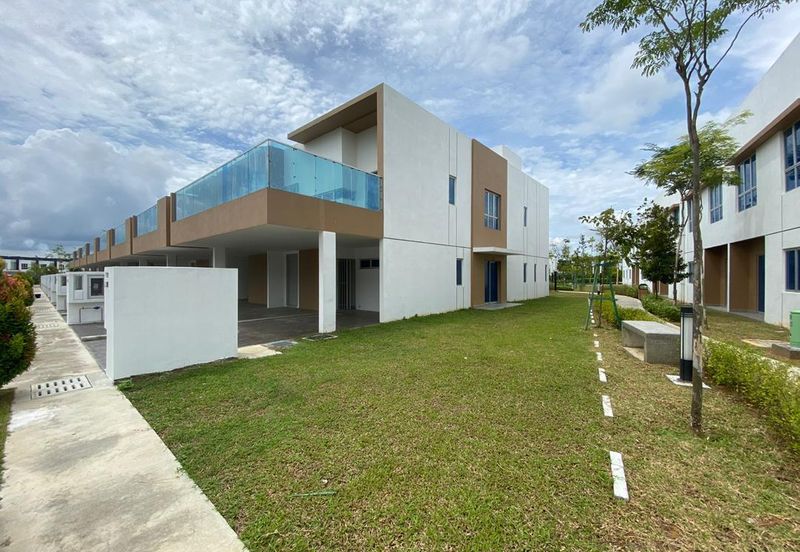 Casa Bluebell @ Cybersouth