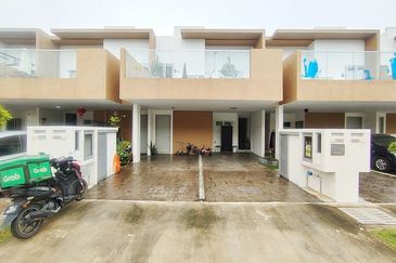 Casa Bluebell @ Cybersouth