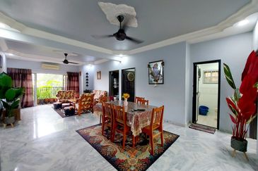 Sri Tanjung Apartment