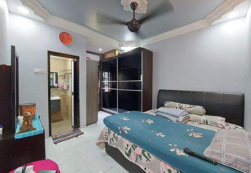 Sri Tanjung Apartment