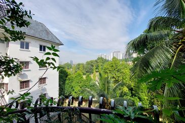 Sri Tanjung Apartment