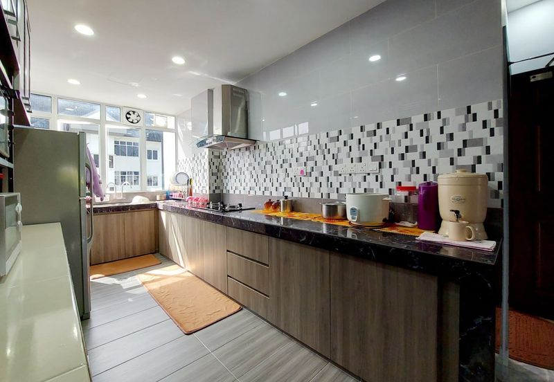 Sri Tanjung Apartment