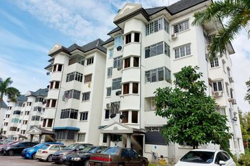 Sri Tanjung Apartment