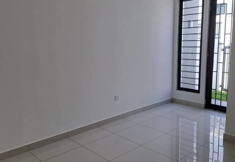 Elmina Green Three @ City of Elmina