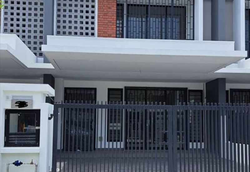 Elmina Green Three @ City of Elmina