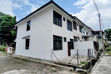 Taman Saujana Puchong