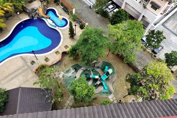 Saujana Aster, Precinct 11