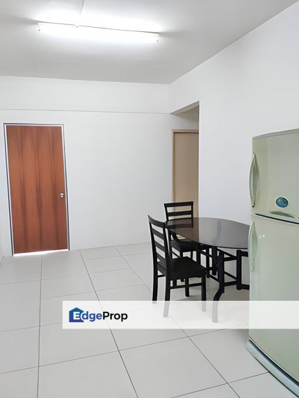 Calisa Residences Taman Mas Puchong Murah Nonbumi Cantik Rumah Terjaga, Selangor, Puchong