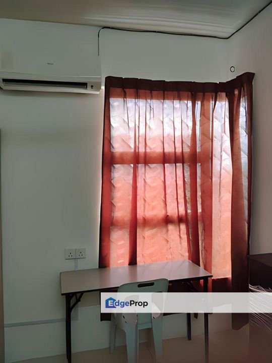 Calisa Residences Taman Mas Puchong Murah Nonbumi Cantik Rumah Terjaga, Selangor, Puchong