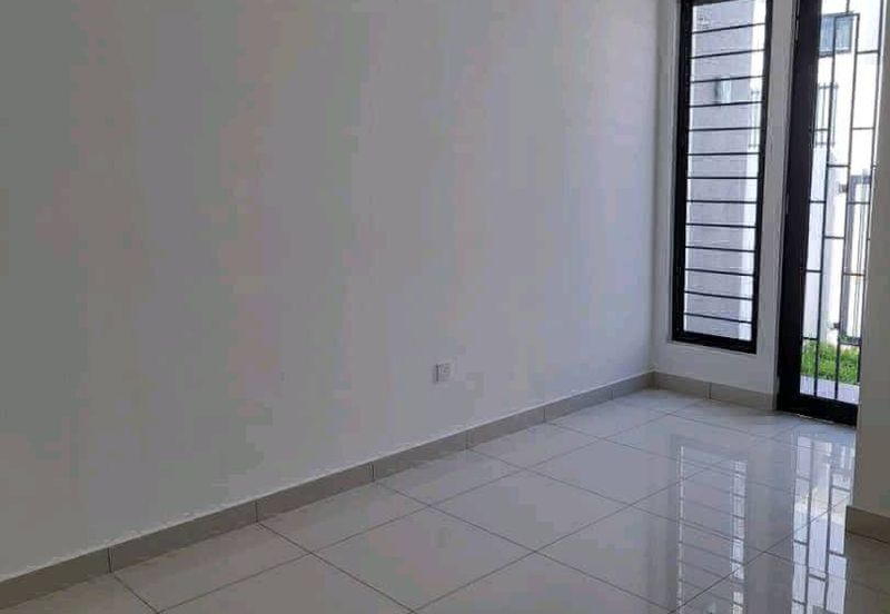 Elmina Green Three @ City of Elmina