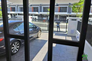 Elmina Green Three @ City of Elmina