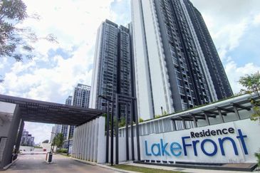 LakeFront Residence Cyberjaya