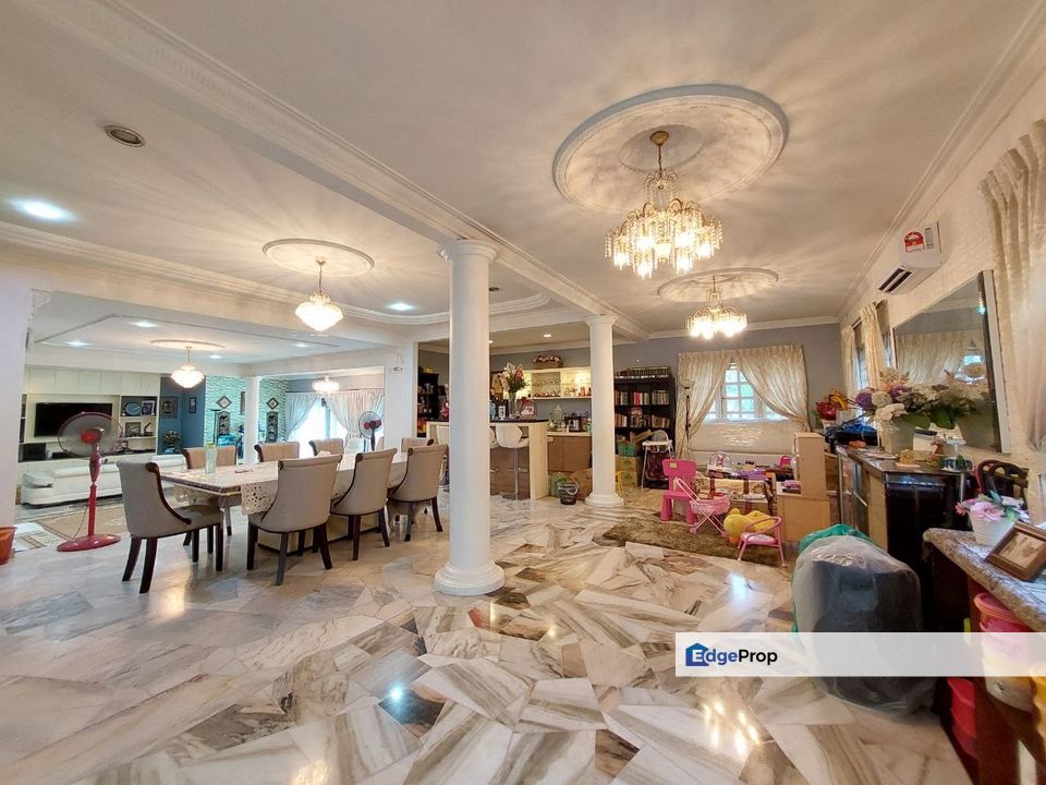 1sty Bungalow Swimming Pool Seksyen 3 Shah Alam Cat Baru,size11000sqft, Selangor, Shah Alam