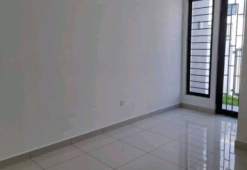 Elmina Green Three @ City of Elmina