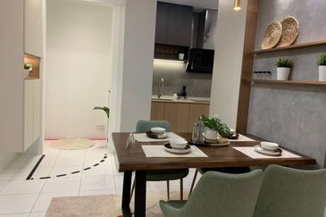 Vista Adesa Residensi Desa Timur