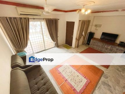 2 storey terrace house Taman Subang Perdana Renovated Extend Kitchen, Selangor, Subang