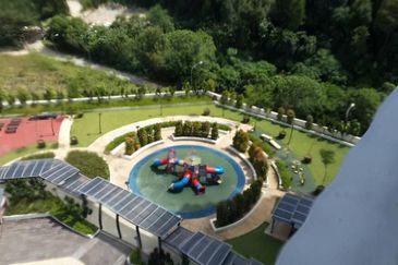 Vista Alam Serviced Apartment