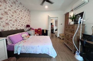 Lake Point Residence