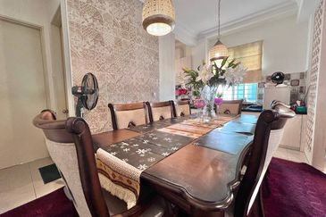 Lake Point Residence